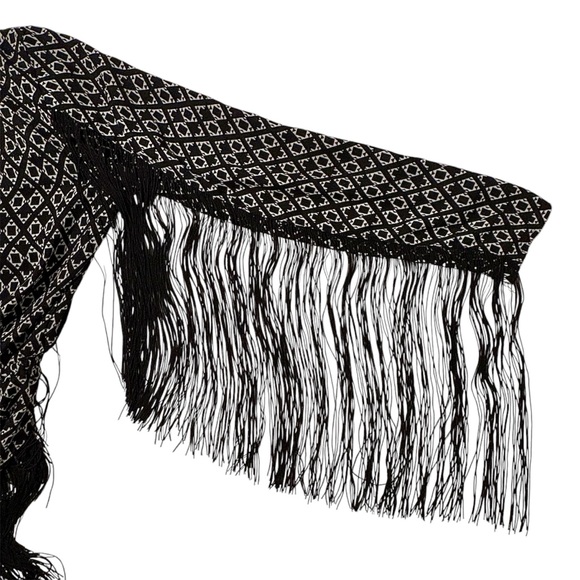 H & M Coachella Boho Festival Black & White Romper Long Sleeves w/Fringe Size 4 - Picture 5 of 7